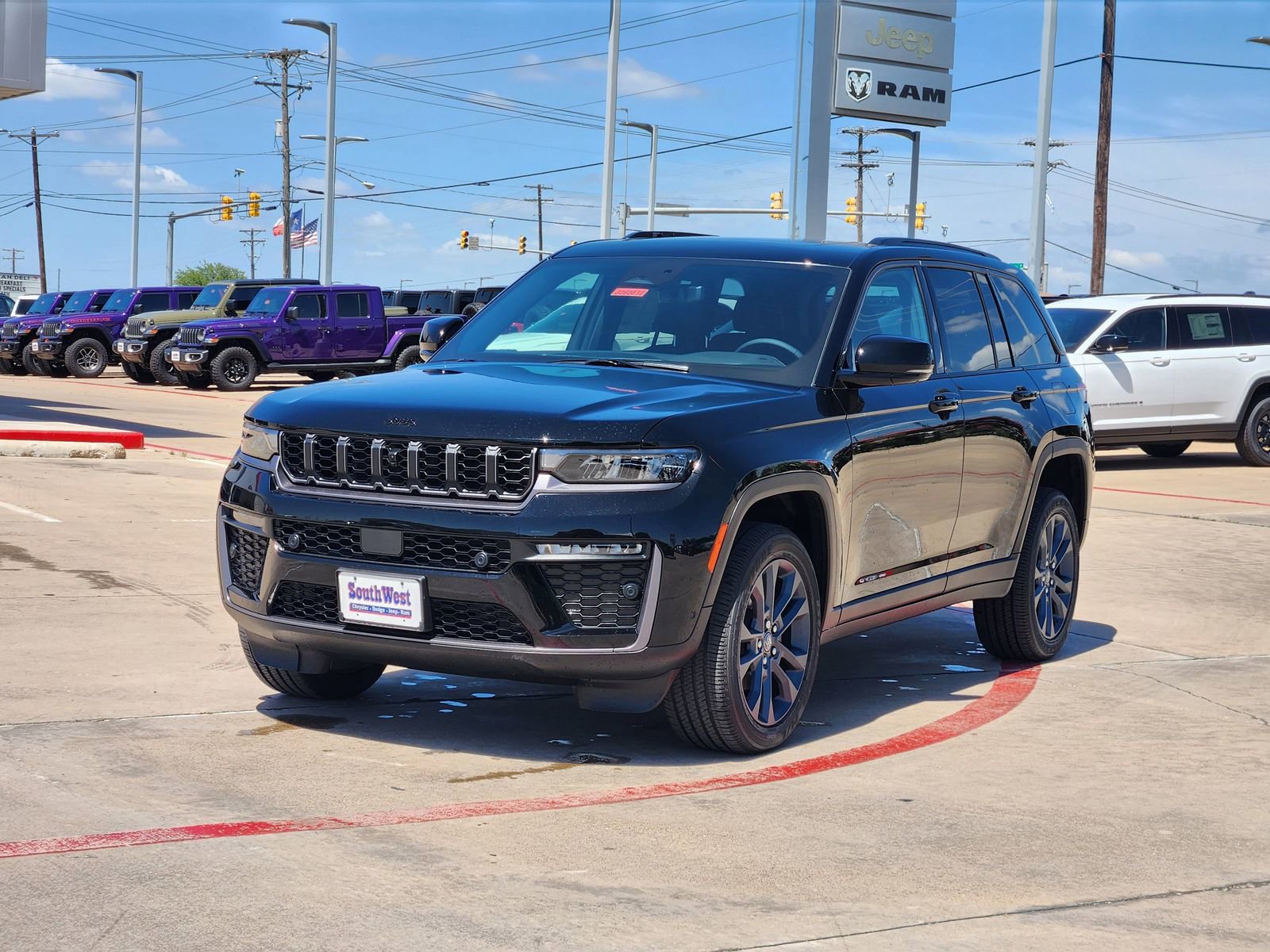 New 2026 Jeep Grand Cherokee Limited AWD/4WD image 2