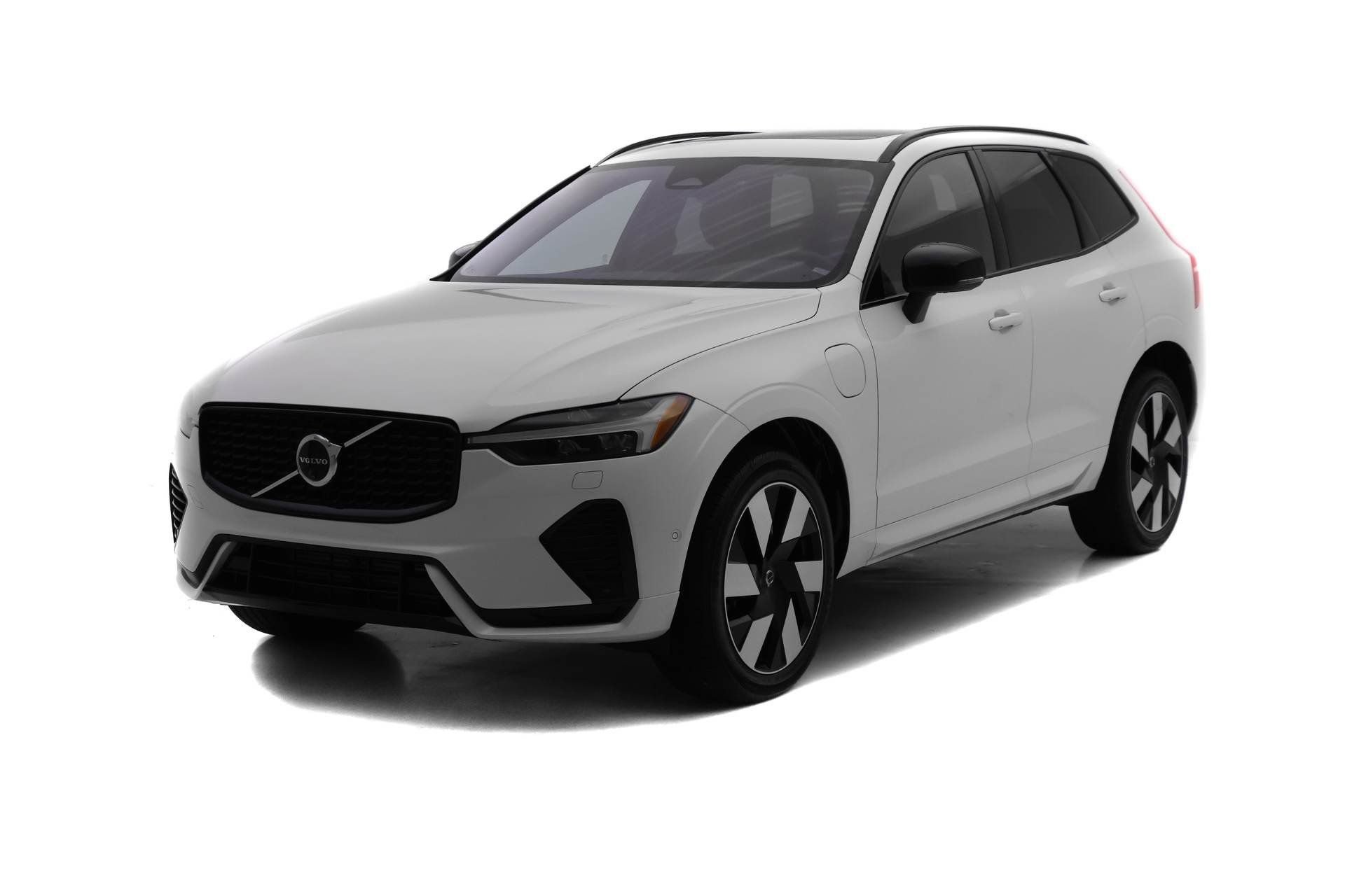 New 2025 Volvo XC60 T8 Plus w/ Protection Package Premier