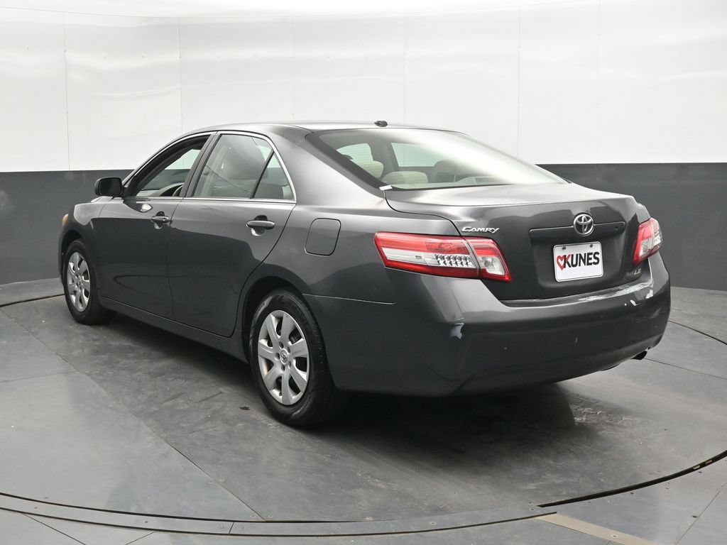Used 2010 Toyota Camry LE FWD image 10