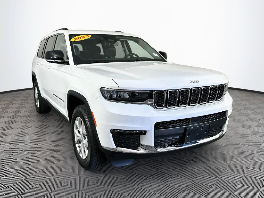 Certified 2023 Jeep Grand Cherokee L Limited w/ Luxury Tech Group II AWD/4WD image 2