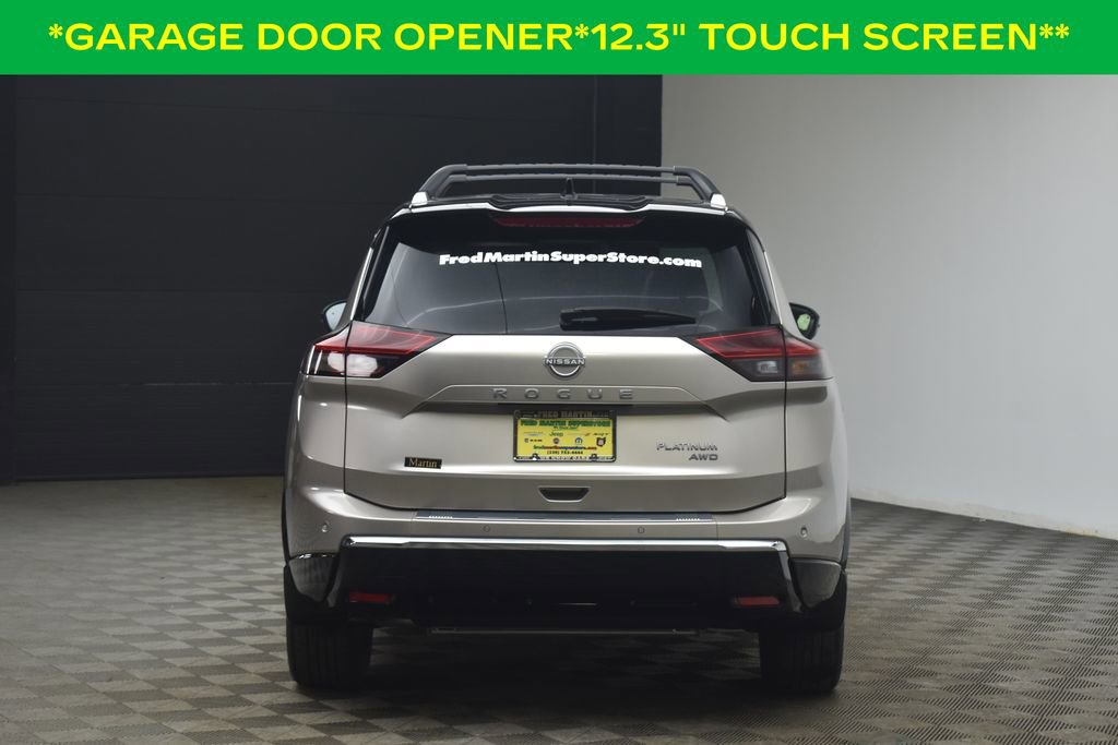 Used 2026 Nissan Rogue Platinum w/ Platinum Premium Package image 9