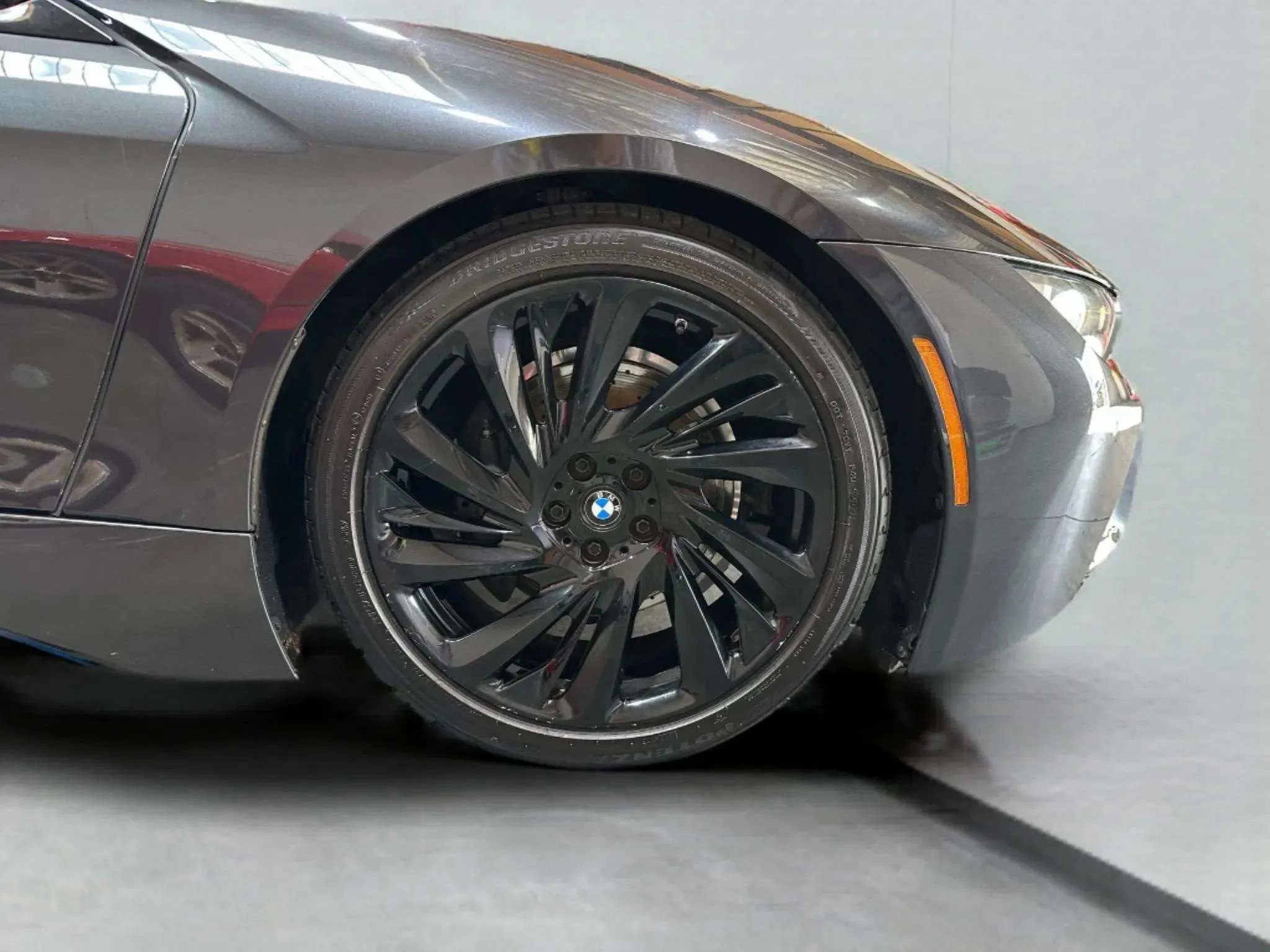 Used 2016 BMW i8 image 22