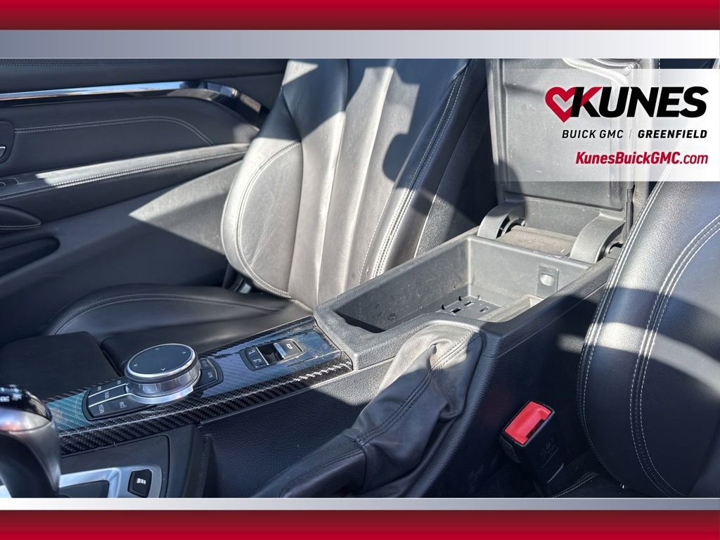 Used 2018 BMW M4 Convertible image 34