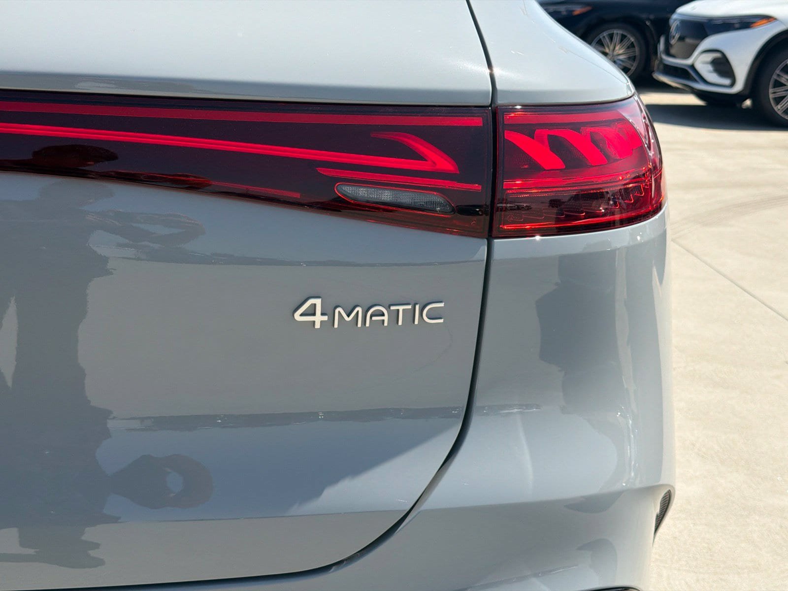 New 2027 Mercedes-Benz EQS 400 4MATIC SUV image 12