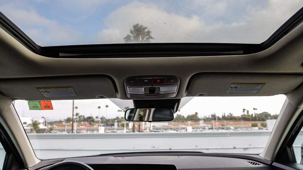 Used 2025 Kia Telluride S AWD/4WD image 19