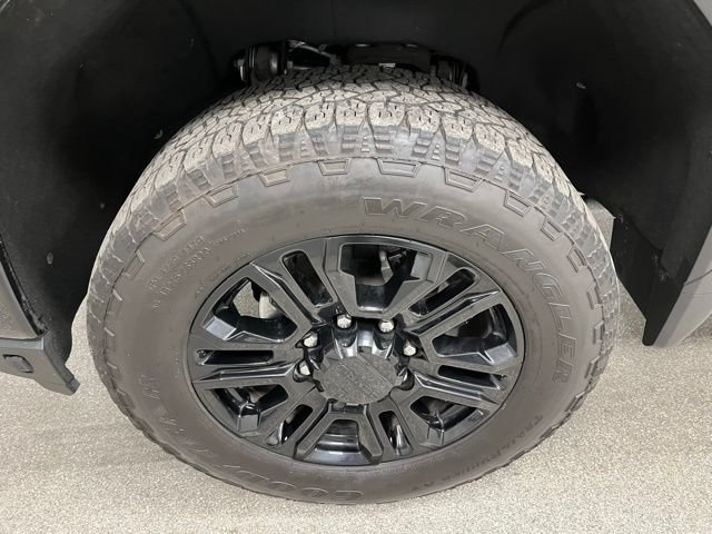 Used 2023 GMC Sierra 3500 Denali w/ Denali Black Diamond Edition AWD/4WD image 15