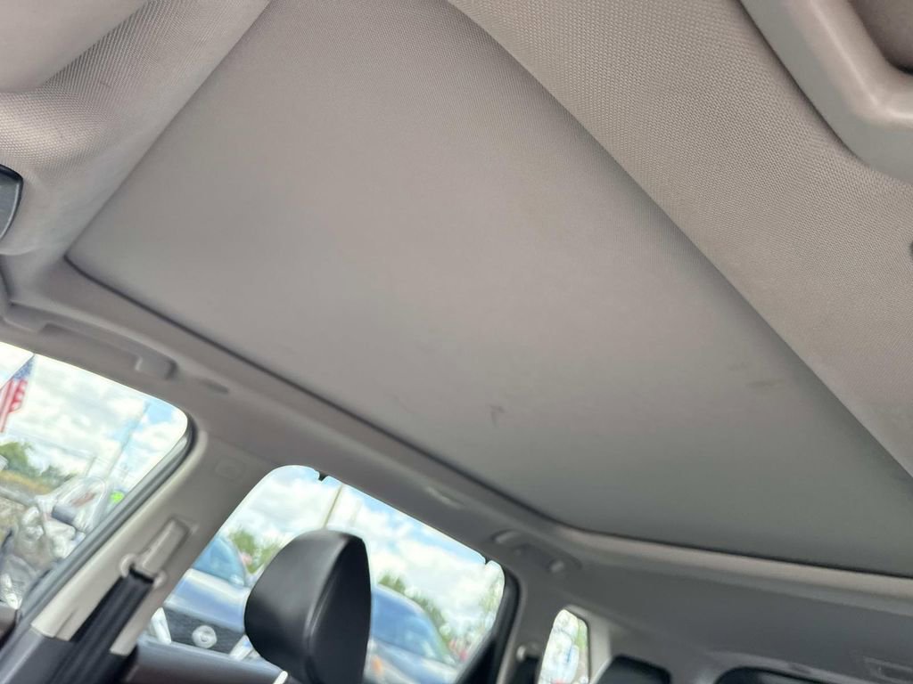 Certified 2023 Nissan Rogue SV w/ SV Premium B Package FWD image 34
