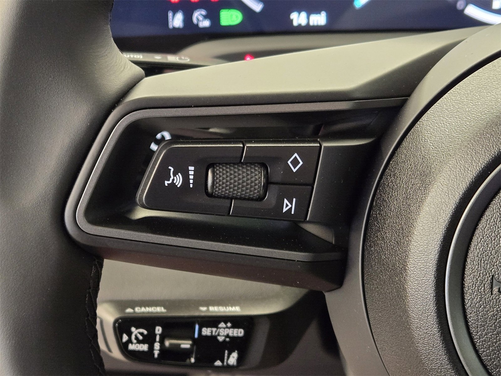 New 2025 Porsche Taycan image 18