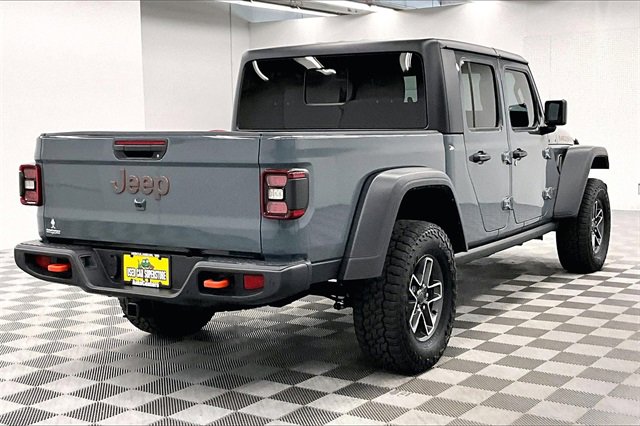Used 2024 Jeep Gladiator Mojave w/ Technology Group image 11