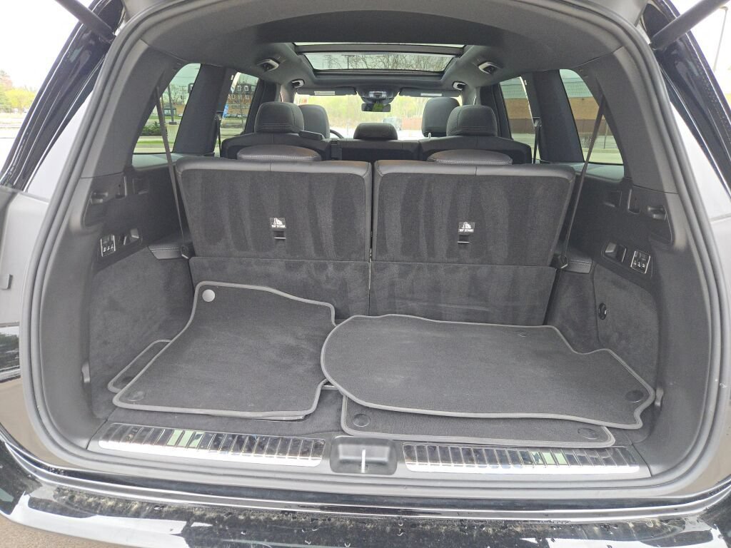 Used 2025 Mercedes-Benz GLS 450 4MATIC image 17