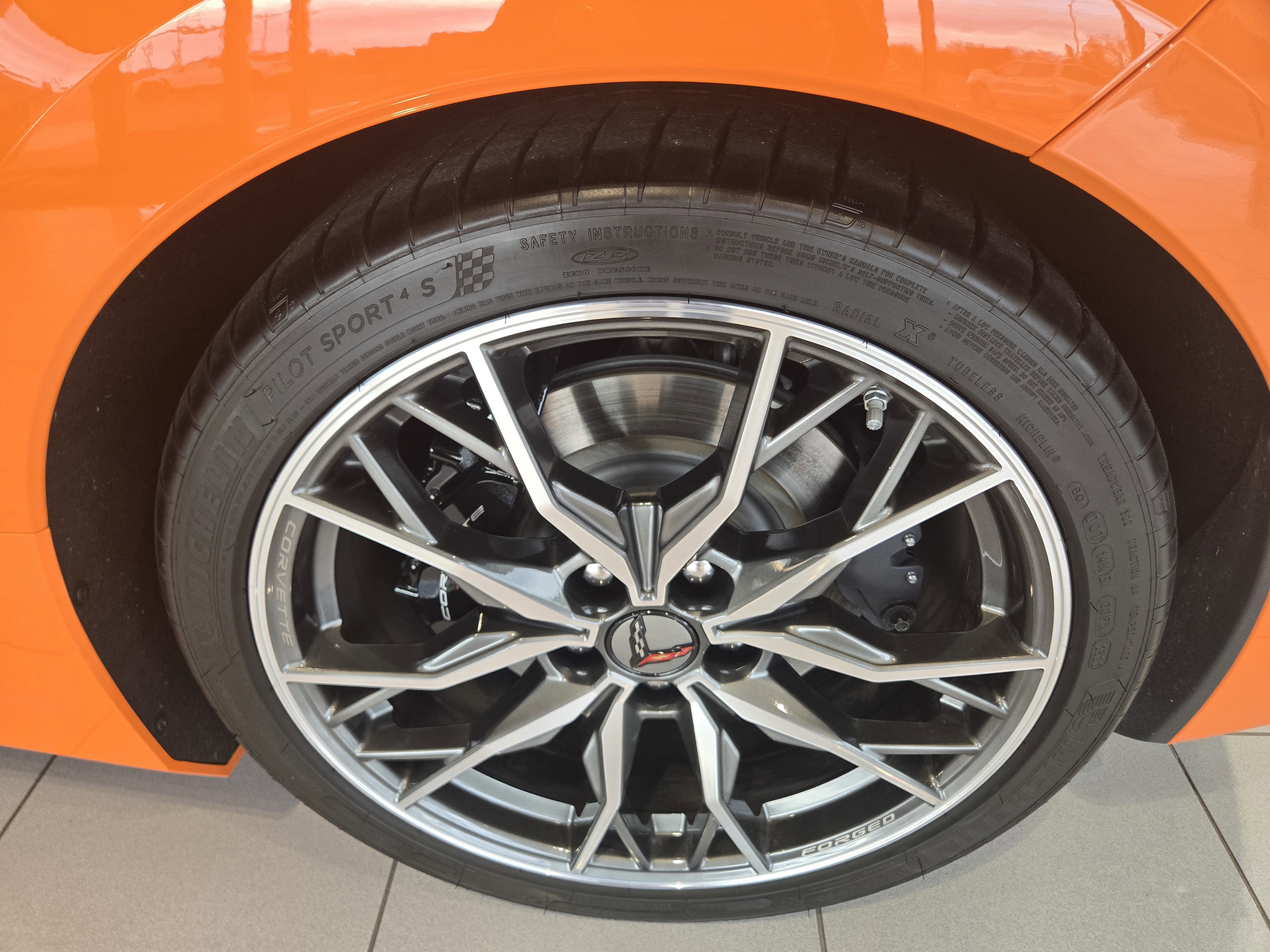 Used 2023 Chevrolet Corvette Stingray Premium Conv w/ Z51 Performance Package image 26