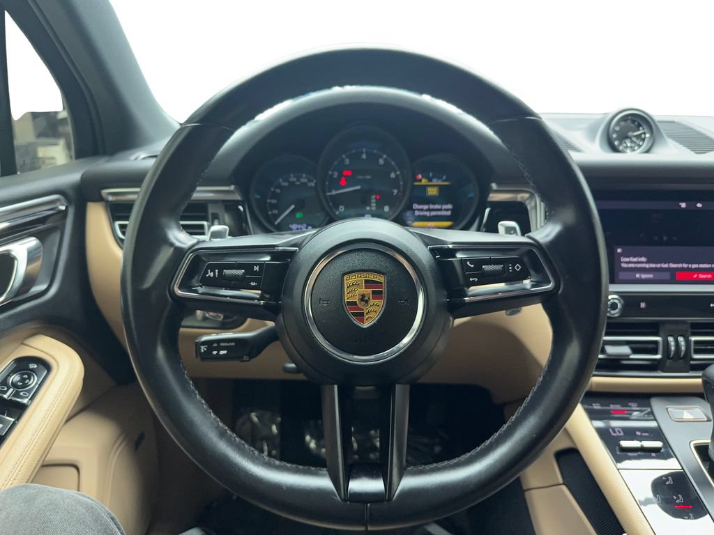 Used 2022 Porsche Macan AWD/4WD image 38