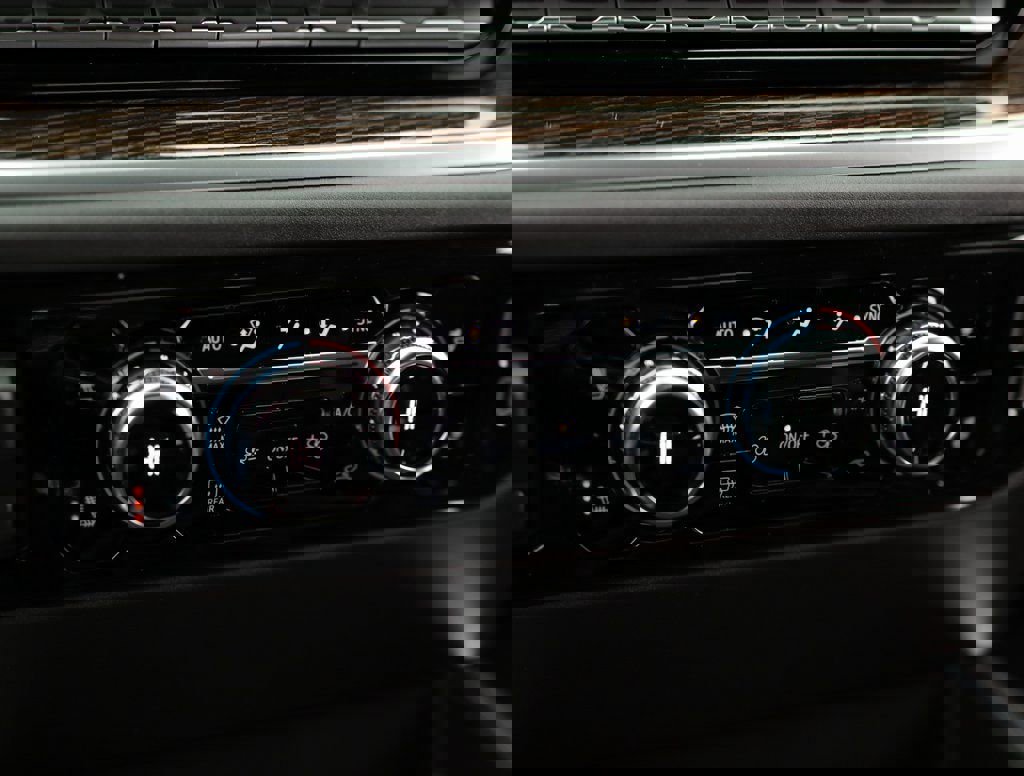 New 2026 GMC Sierra 1500 Elevation w/ Elevation Premium Package image 18