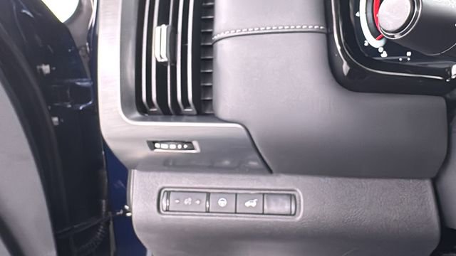 New 2026 Nissan Pathfinder SL image 33