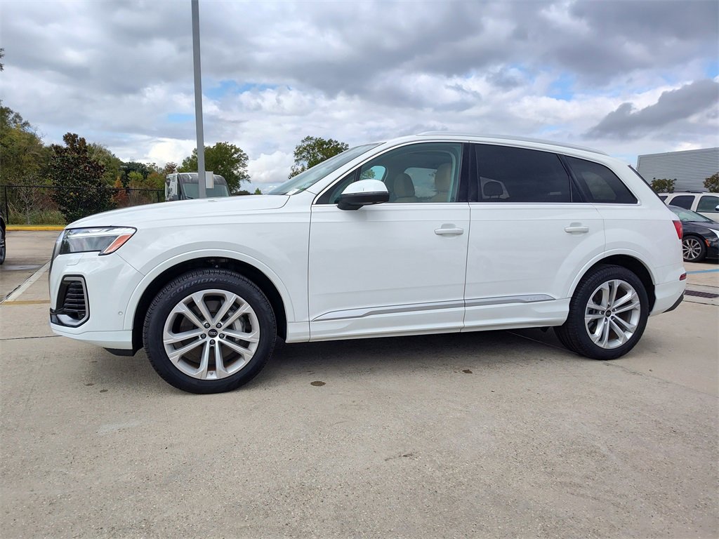 Used 2025 Audi Q7 3.0T Premium Plus image 3