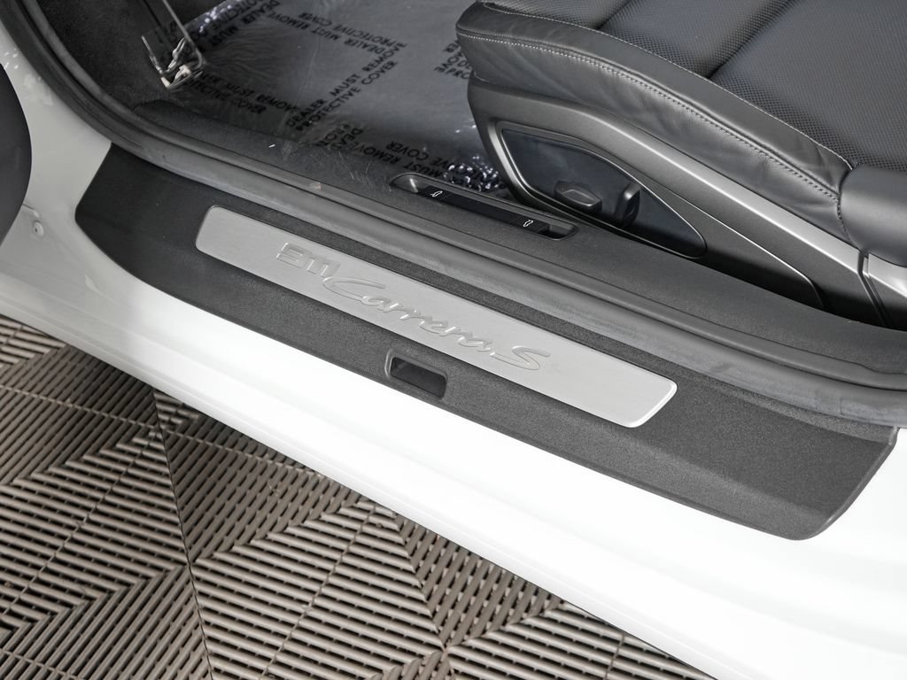 Certified 2020 Porsche 911 Cabriolet image 25