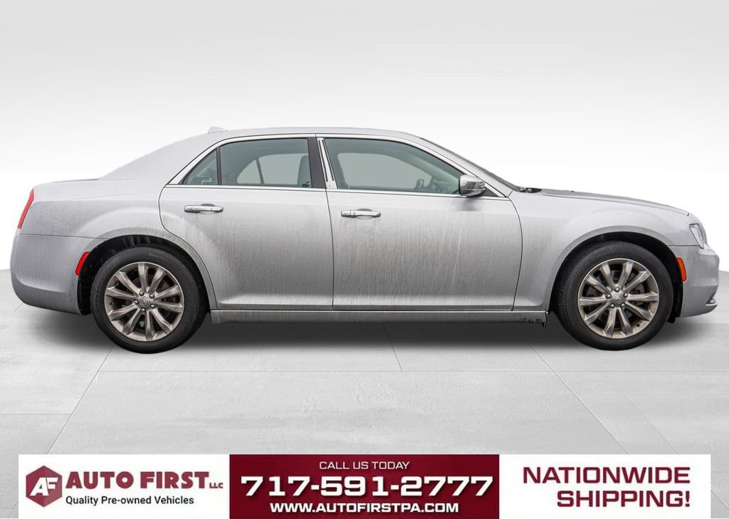 Used 2020 Chrysler 300 Limited AWD/4WD image 2
