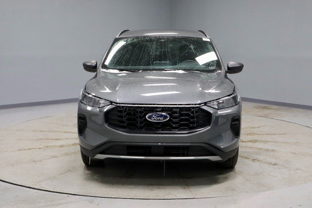 Certified 2025 Ford Escape ST-Line image 5