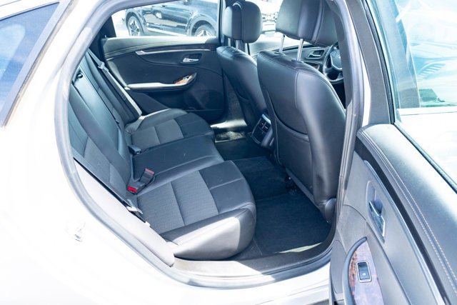 Used 2014 Chevrolet Impala LT FWD image 35