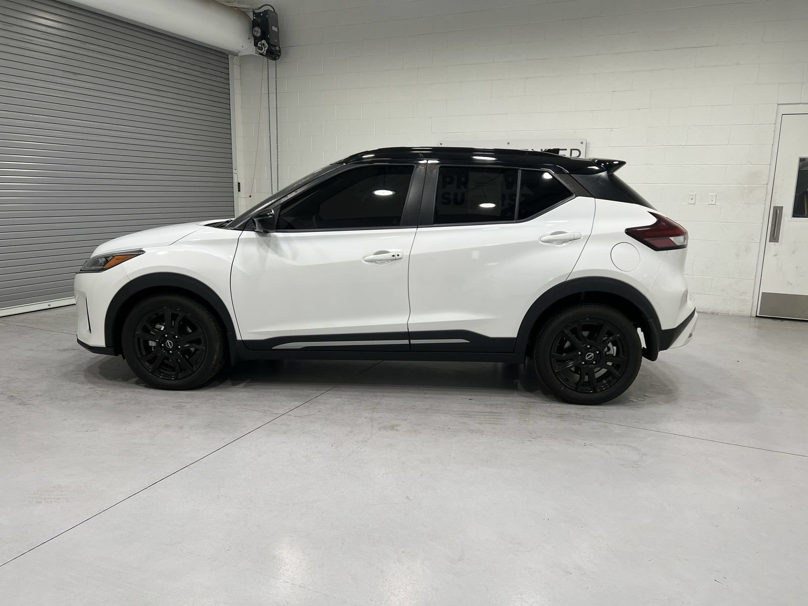 Used 2024 Nissan Kicks SR FWD image 5