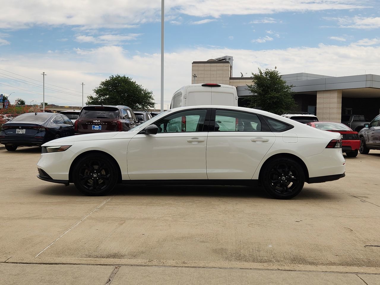 Used 2025 Honda Accord SE image 4
