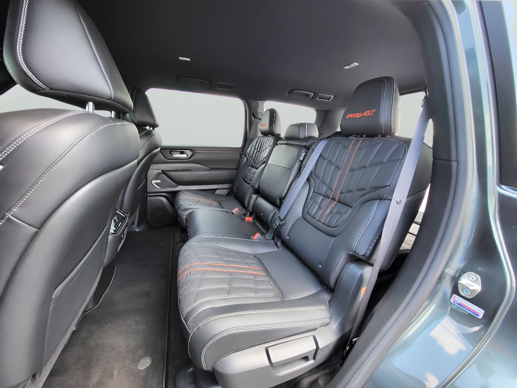 Used 2025 Nissan Armada PRO-4X AWD/4WD image 24