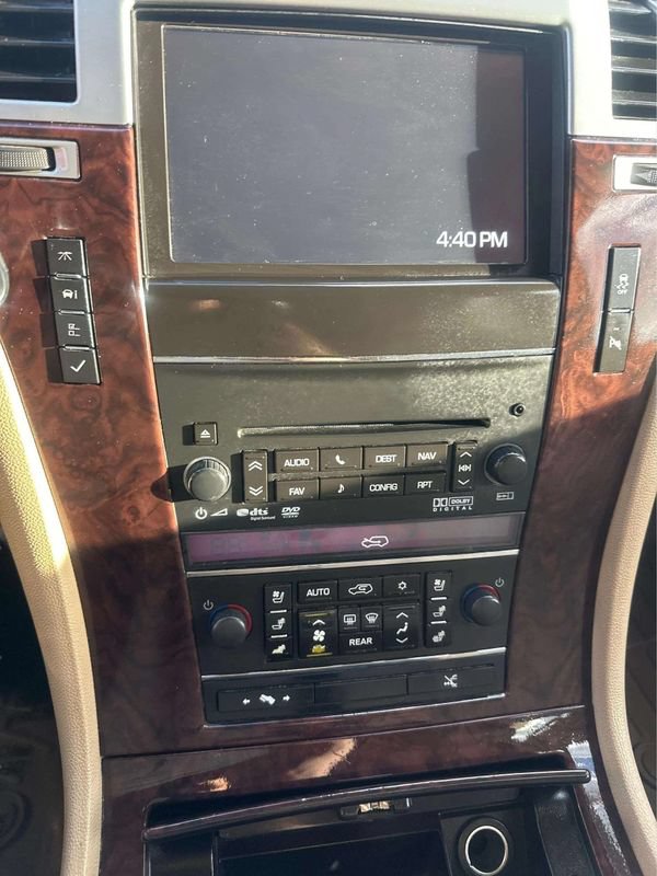 Used 2013 Cadillac Escalade ESV Premium AWD/4WD image 12