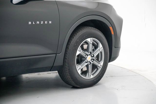 Used 2023 Chevrolet Blazer LT w/ Convenience Package image 12