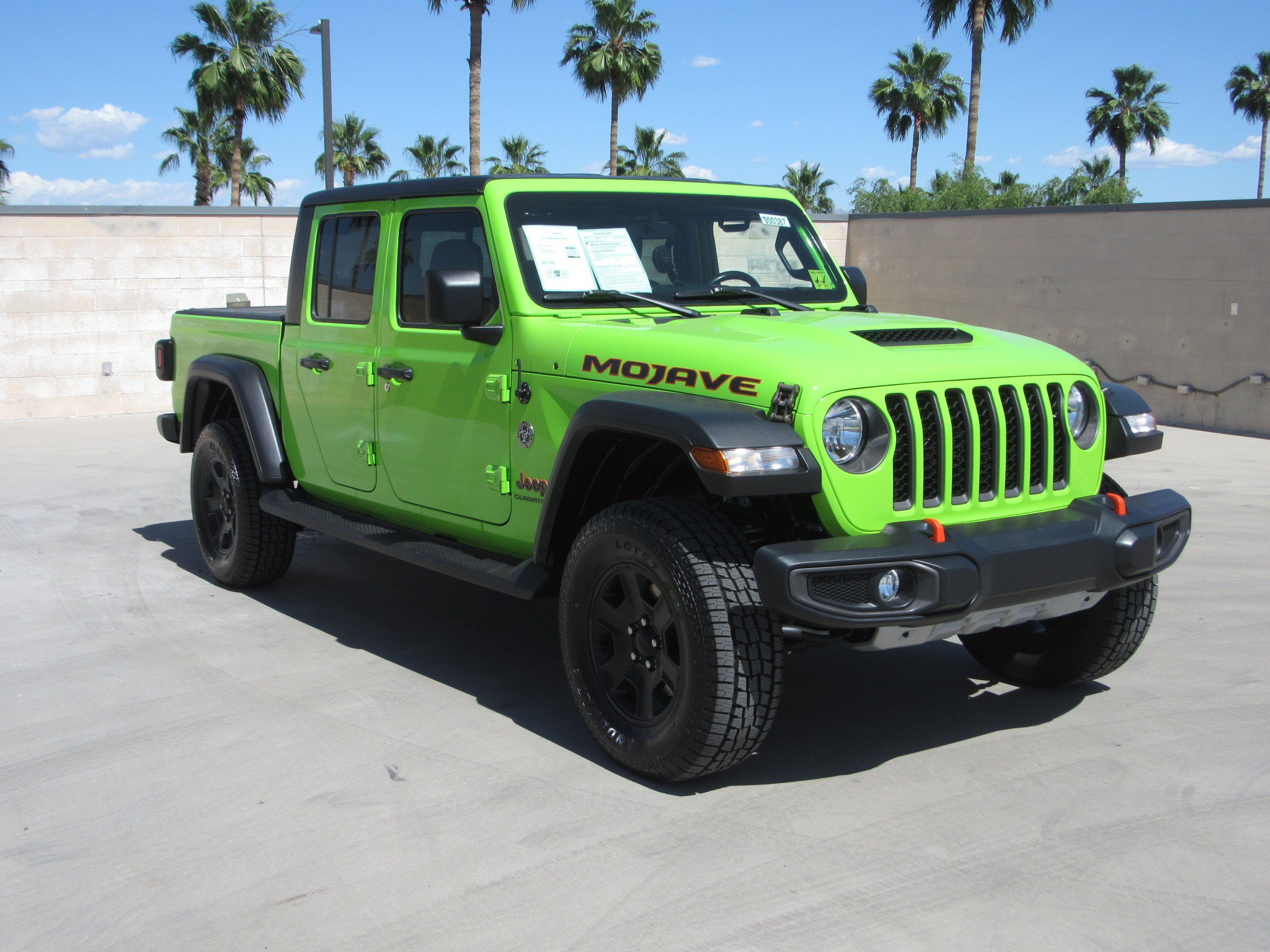 Used 2021 Jeep Gladiator Mojave AWD/4WD image 2