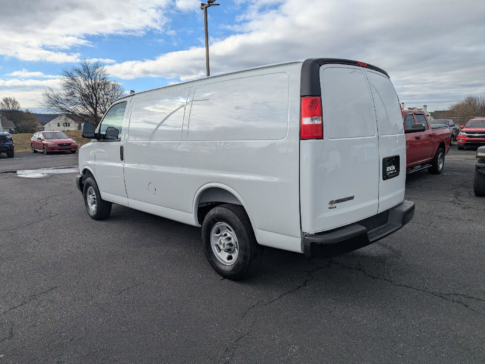 New 2025 Chevrolet Express 2500 w/ Driver Convenience Package image 10