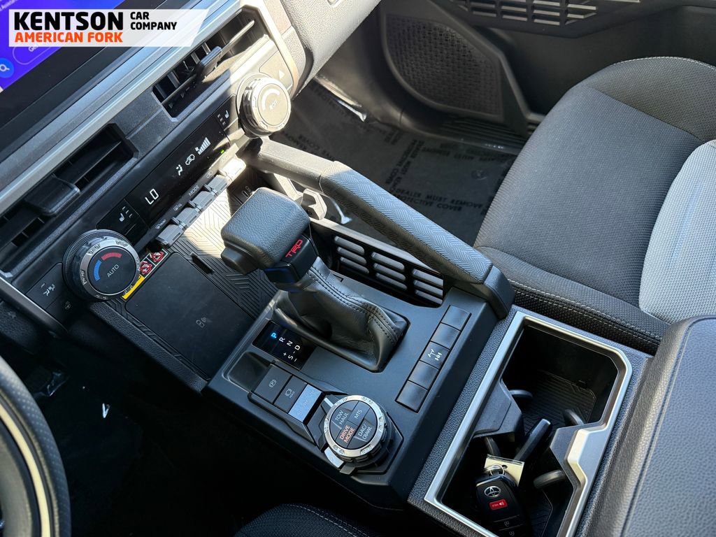 Used 2025 Toyota 4Runner TRD Off-Road image 26