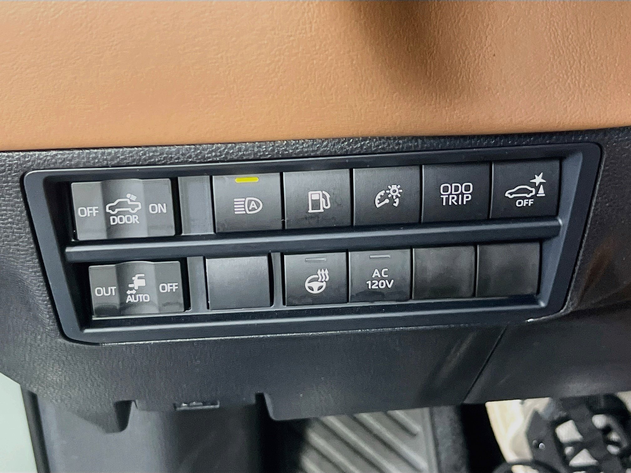 Used 2025 Toyota Tundra 1794 Edition AWD/4WD image 10