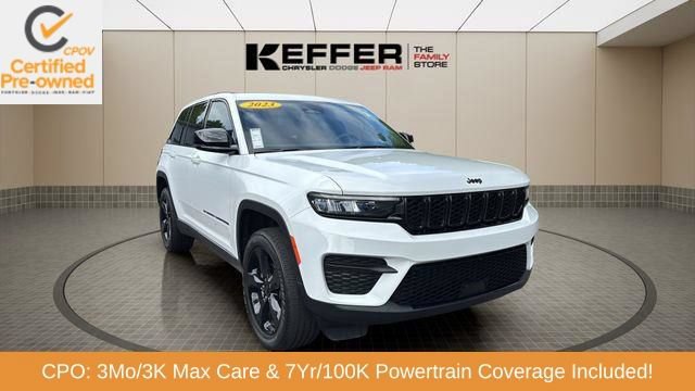 Certified 2023 Jeep Grand Cherokee Altitude AWD/4WD image 11