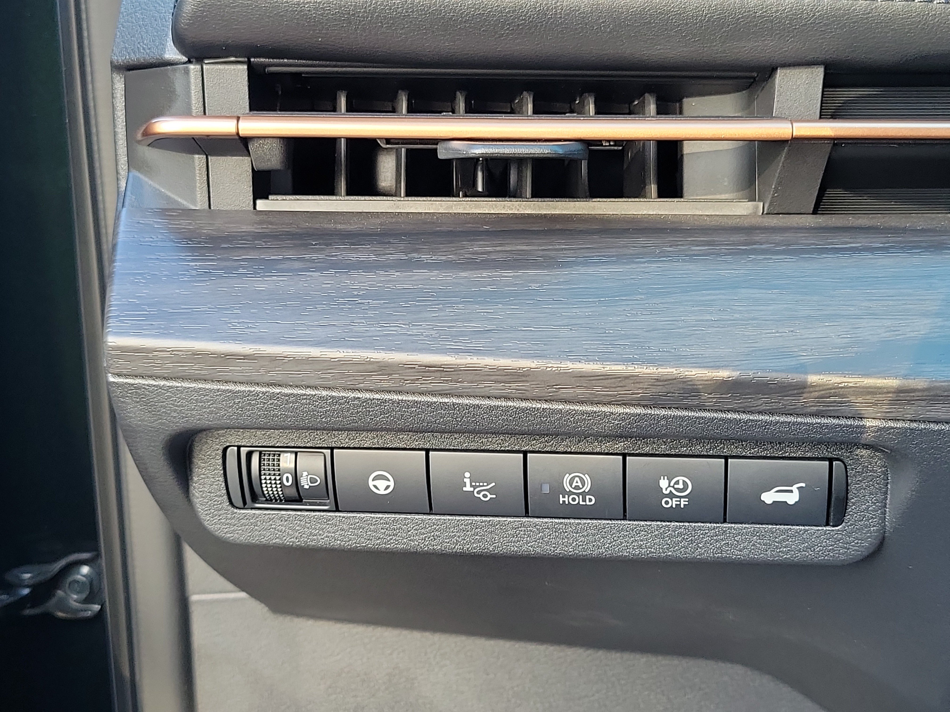 Used 2023 Nissan Ariya FWD image 13