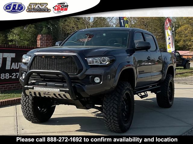 Used 2018 Toyota Tacoma SR5 AWD/4WD image 3