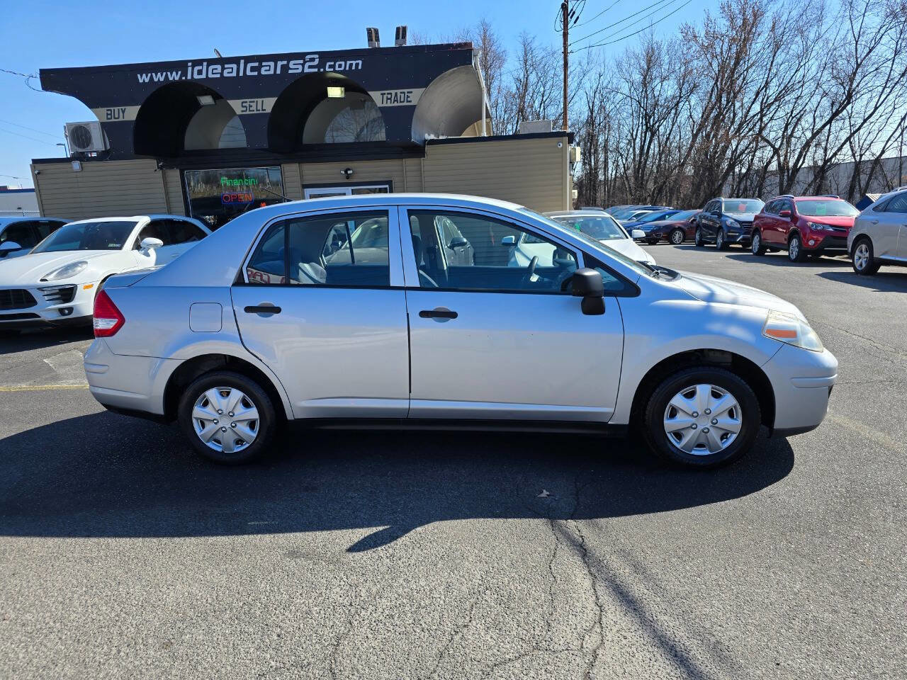 Used 2009 Nissan Versa Sedan image 2