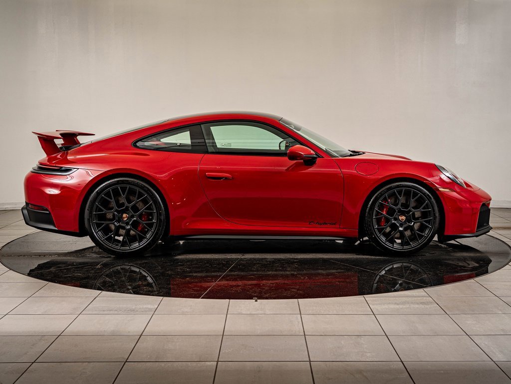 New 2026 Porsche 911 Carrera 4 GTS image 9