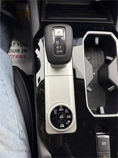 New 2026 Mitsubishi Outlander SE image 21