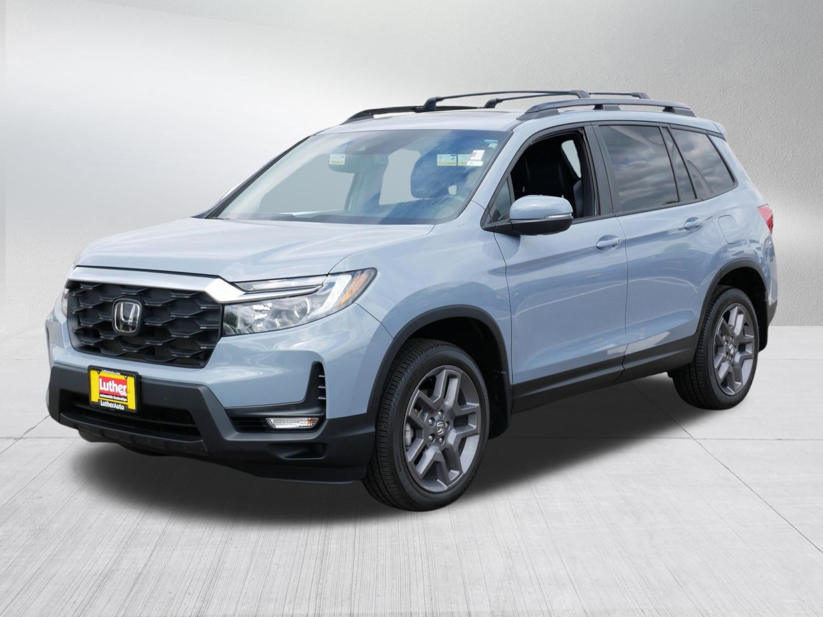 Used 2023 Honda Passport EX-L image 3