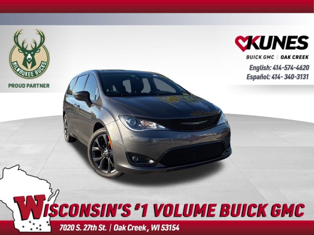 Used 2018 Chrysler Pacifica Touring Plus w/ S Appearance Package