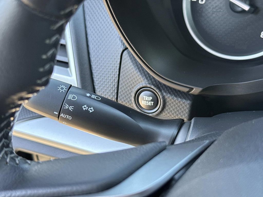 Used 2019 Subaru Forester Premium AWD/4WD image 43