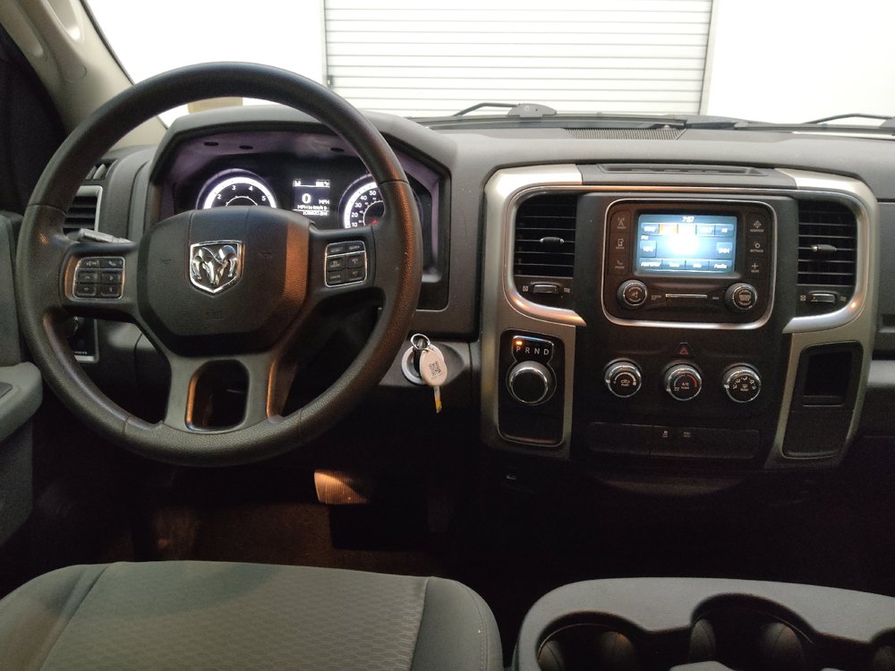 Used 2019 RAM 1500 Classic SLT image 22