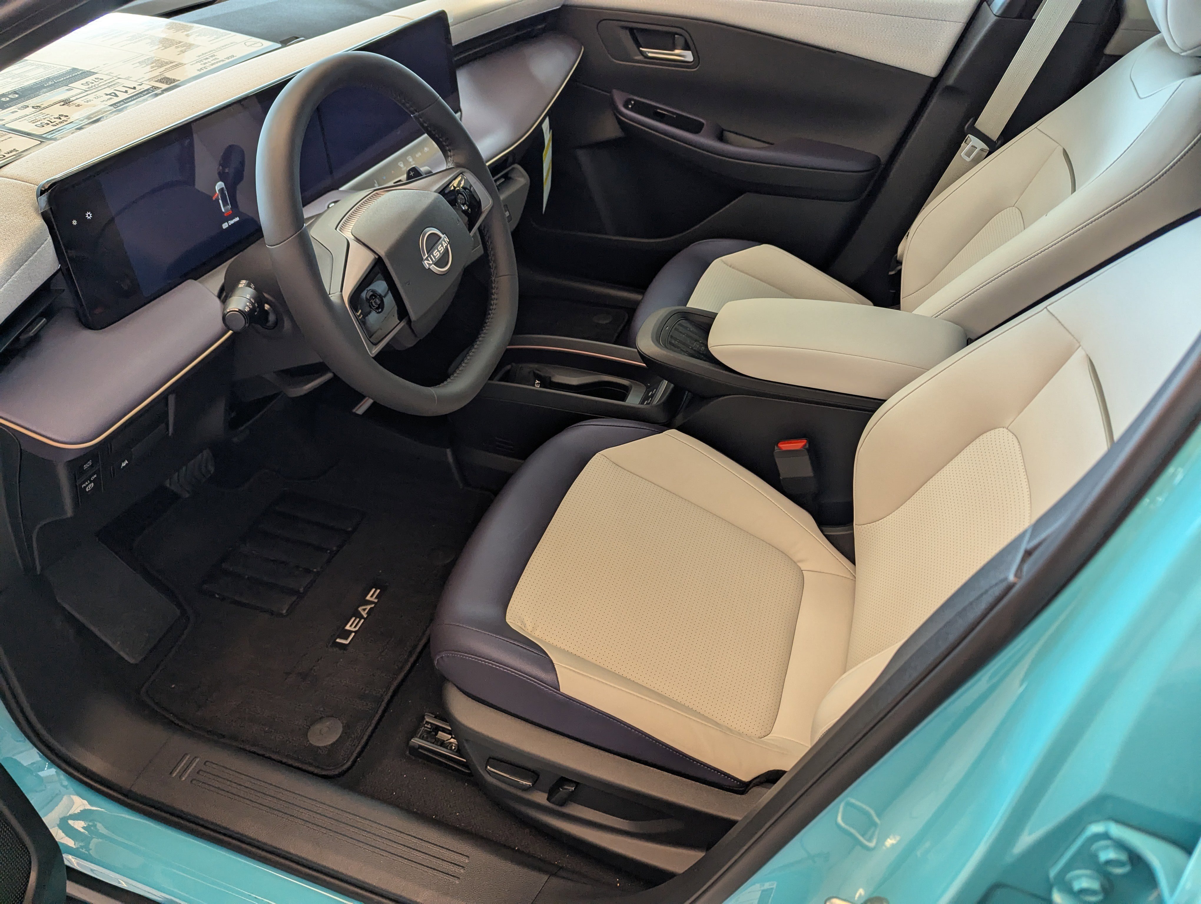 New 2026 Nissan Leaf SV+ image 9