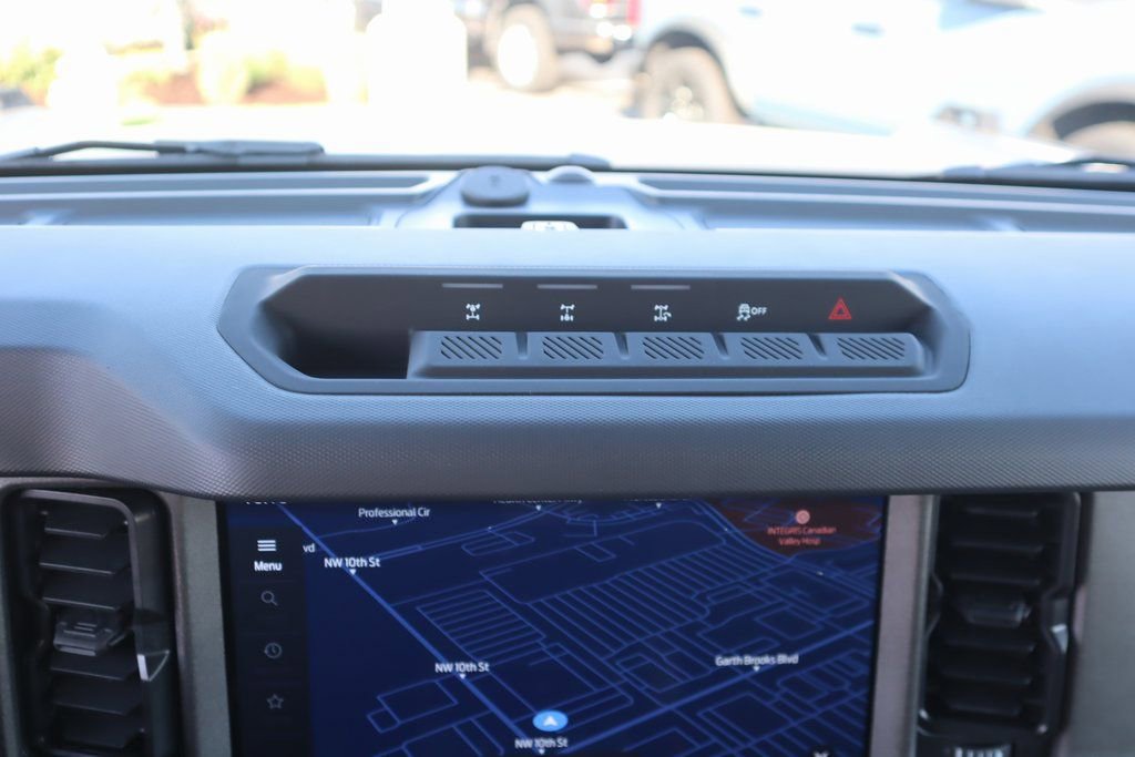 New 2025 Ford Bronco Big Bend w/ Black Diamond Package image 8