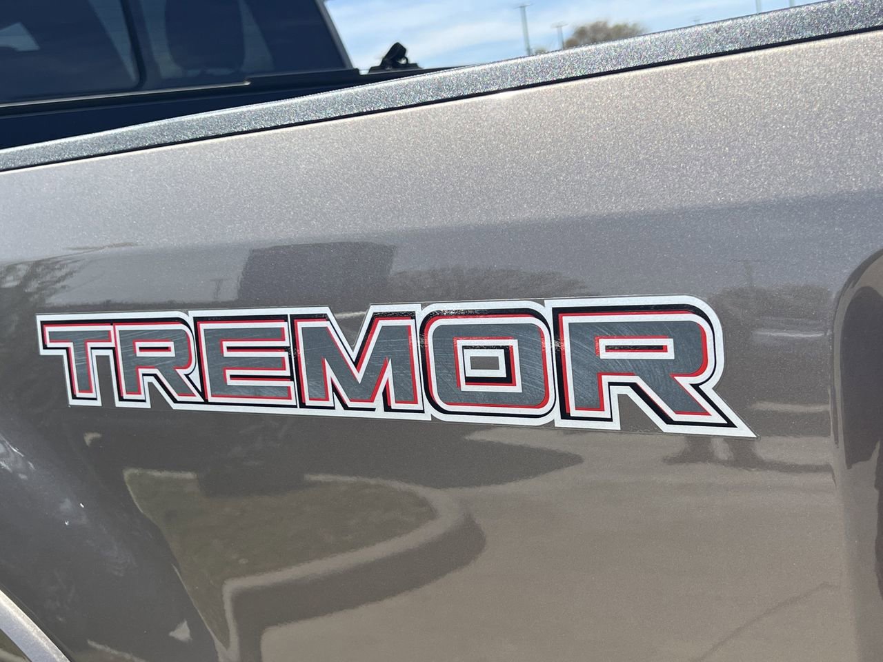 Used 2022 Ford F250 Lariat w/ Tremor Off-Road Package image 6