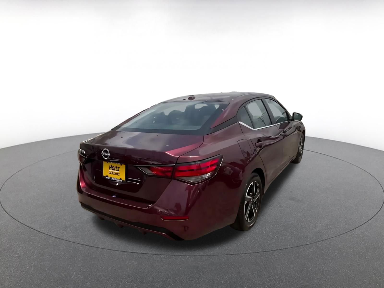 Used 2025 Nissan Sentra SV FWD image 14