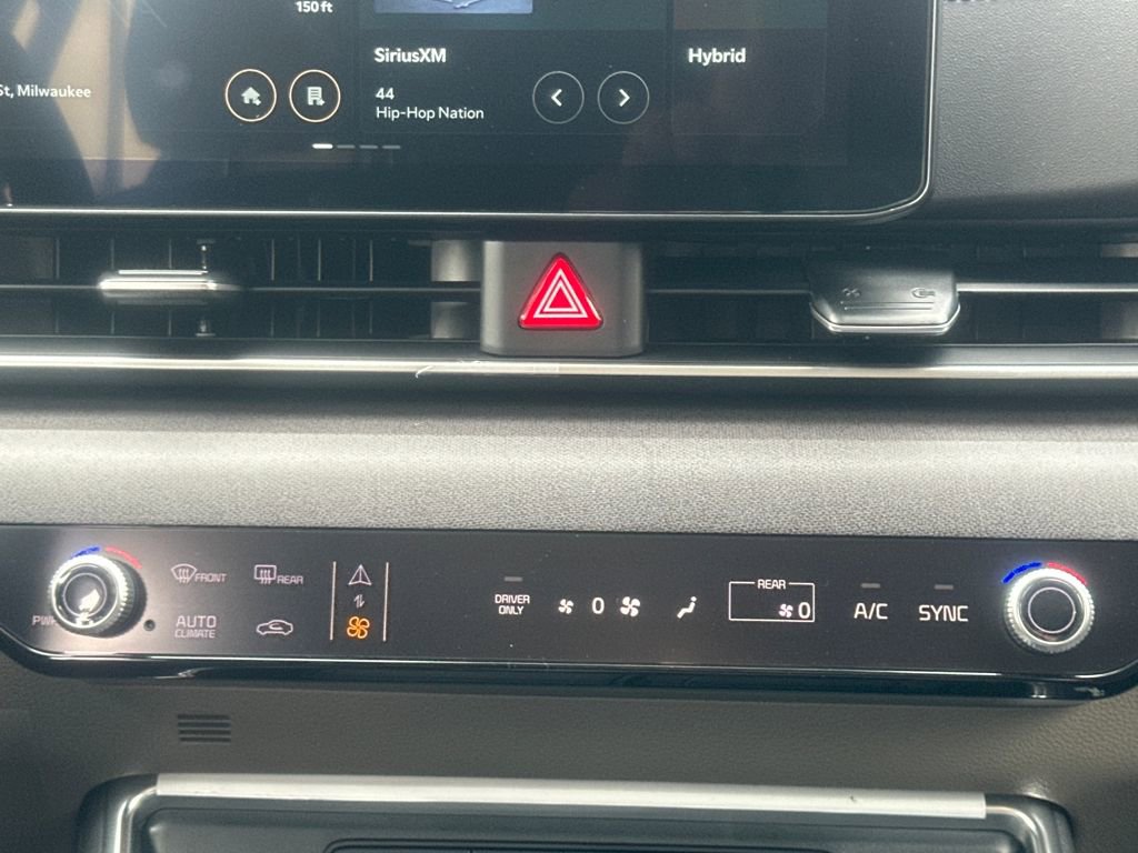 New 2026 Kia Carnival EX image 25