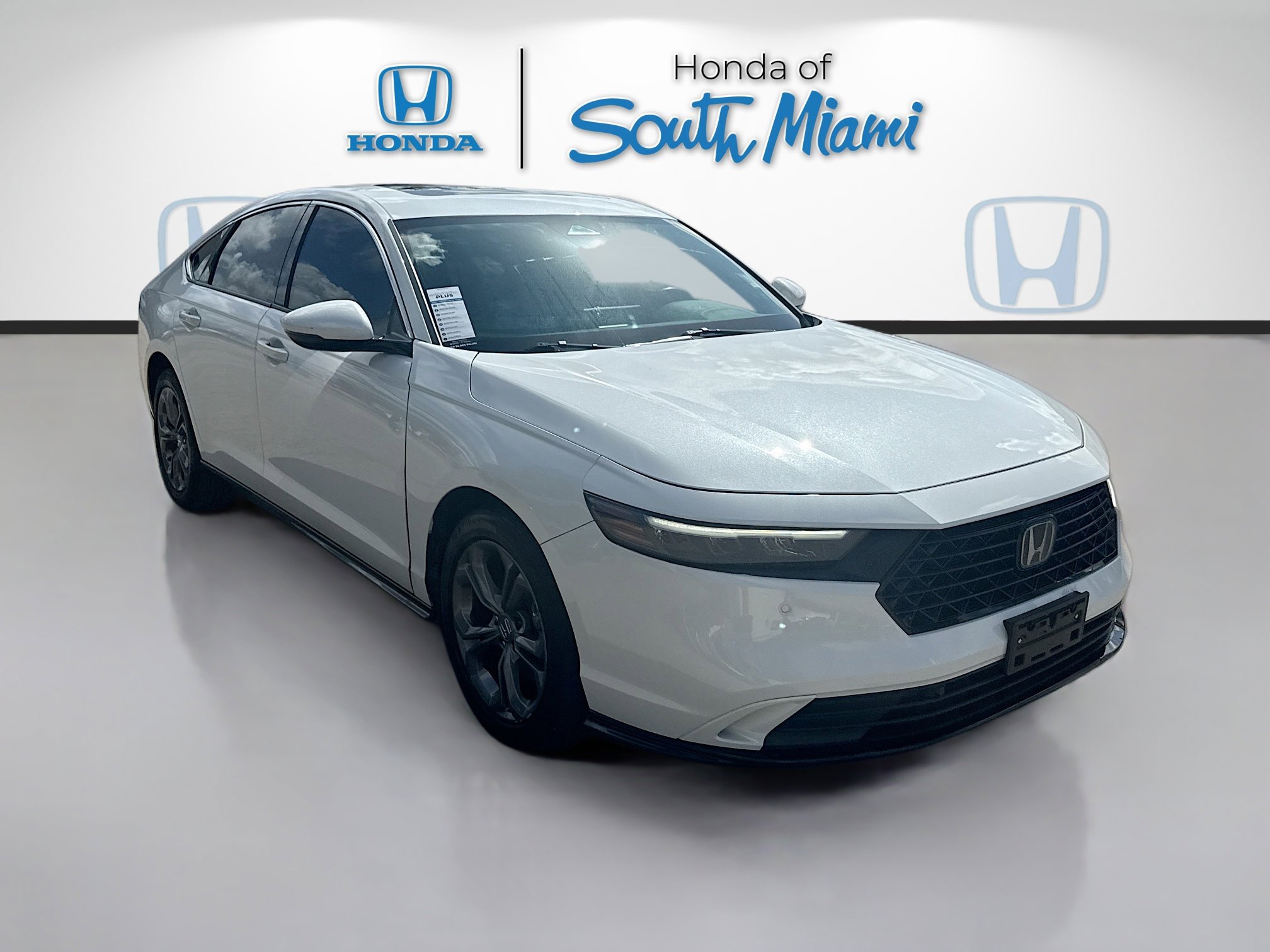 Used 2023 Honda Accord EX-L video 1