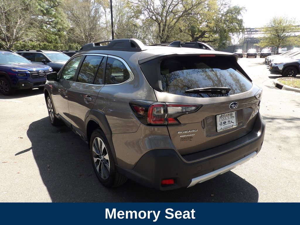Used 2023 Subaru Outback Limited image 9