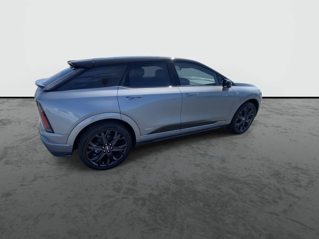 New 2026 Cadillac Optiq V w/ LPO, Floor Liner Package AWD/4WD image 8